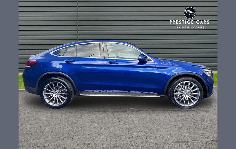 Used Mercedes GLC220 AMG Line Premium 194 HP (142 kW) 2020 Blue Coupe