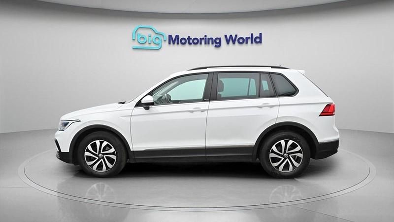 Used VW Tiguan Active 150 HP (110 kW) 2022 White SUV