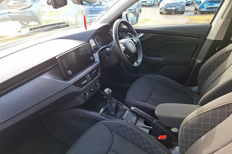 Usado Skoda 110 R SE 81 CV (59 kW) 2022 Blanco Familiar