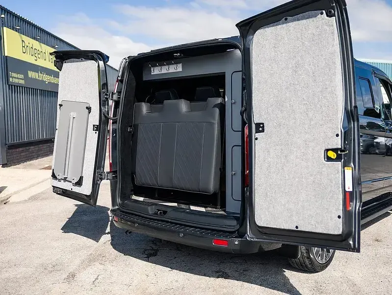 Used Ford Transit Custom Limited 130 HP (95 kW) 2018 Grey Van