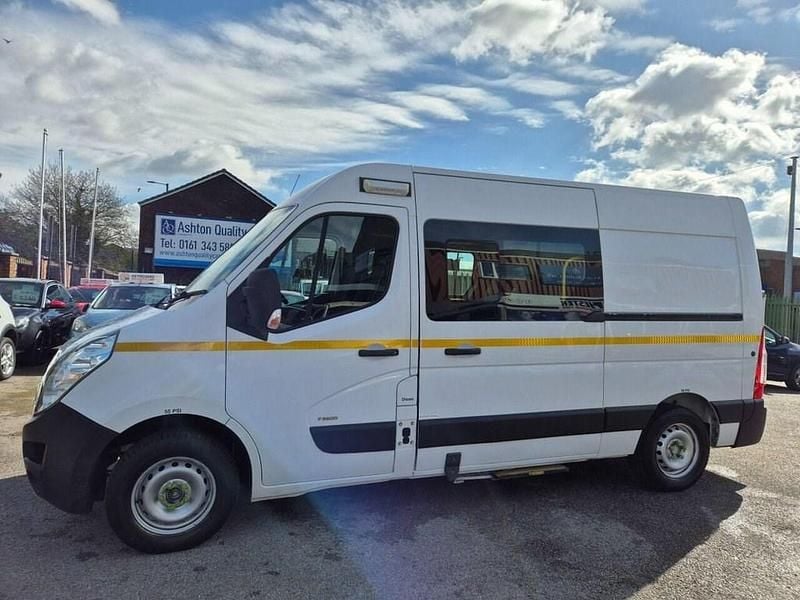 White Used 2018 Vauxhall Movano Van | £6,995 (Good price) - Image 1/3