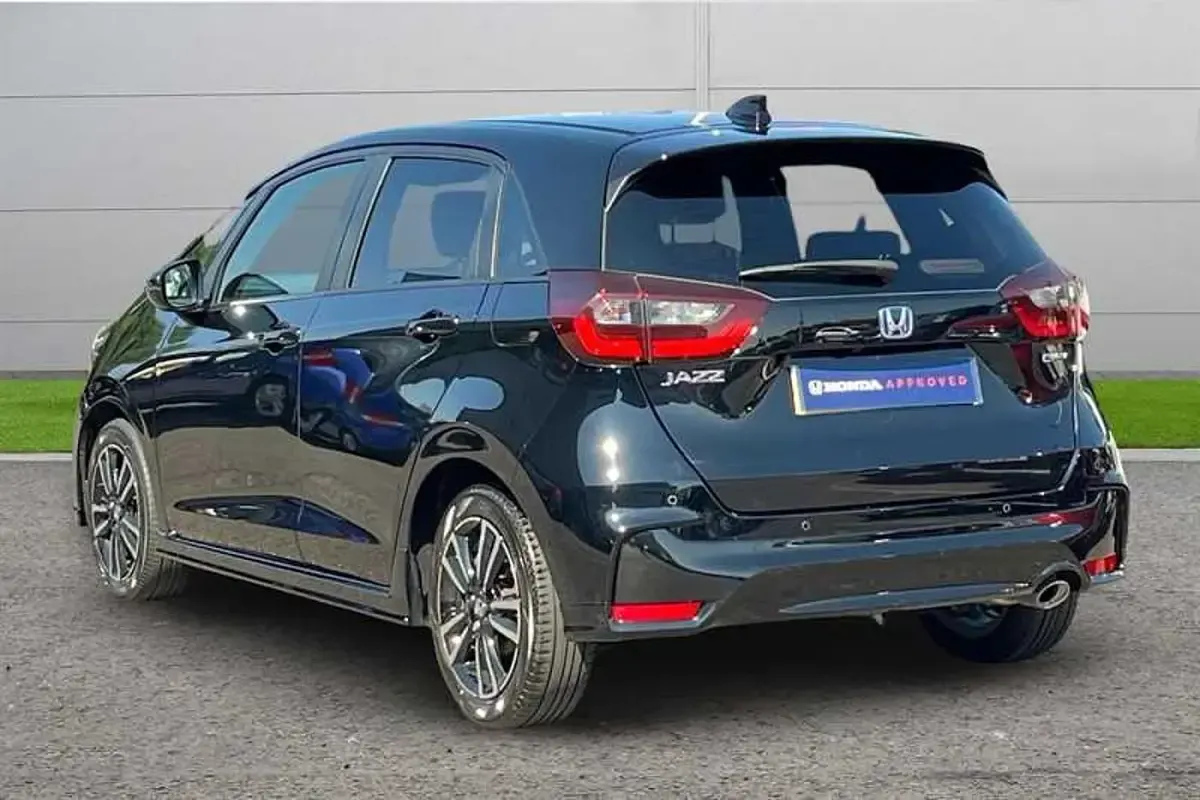 Used Honda Jazz Advance 122 HP (89 kW) 2023 Crystal black Hatchback