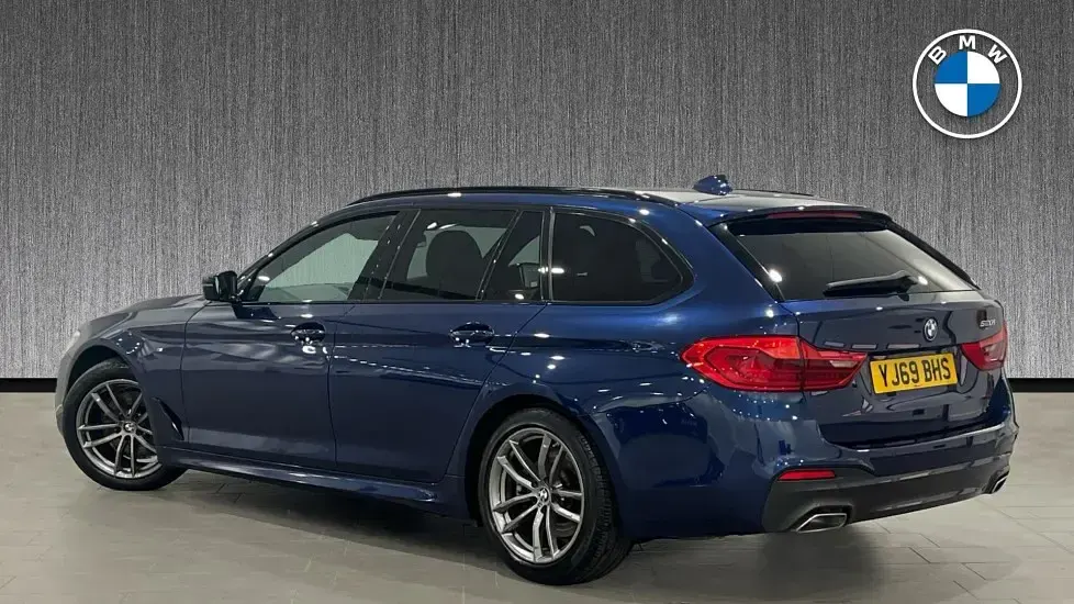 Used BMW 520 M Sport 181 HP (133 kW) 2020 Blue Estate
