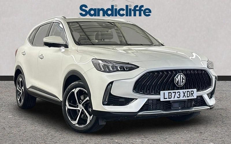 Solid white pearl Used 2023 MG HS SE SUV | £16,463 (Good price) - Image 1/4