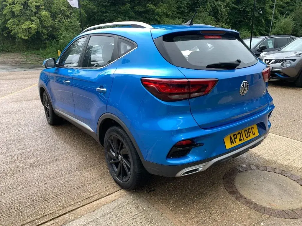 Used MG ZS Exclusive 106 HP (77 kW) 2021 Blue SUV