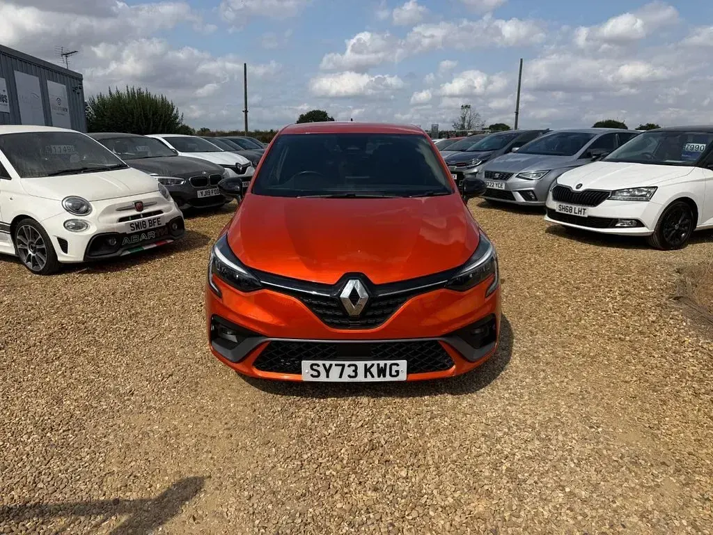 Used Renault Clio RS Line 90 HP (66 kW) 2023 Orange Hatchback