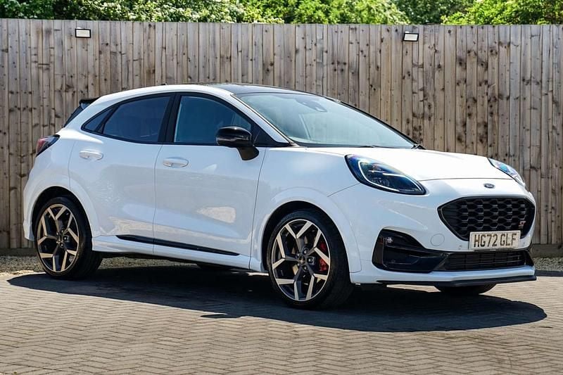 White Used 2022 Ford Puma ST SUV | £15,246 (Super price) - Image 1/4