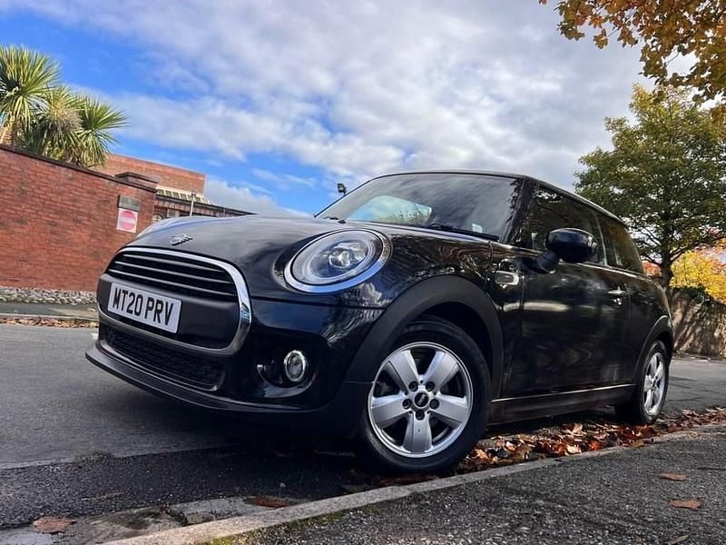 Used Mini ONE Classic 102 HP (75 kW) 2020 Black Hatchback