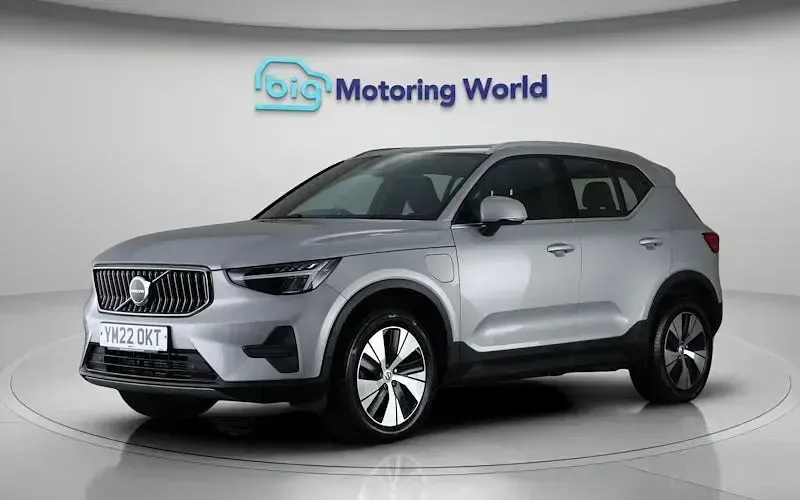 Used Volvo XC40 Core 211 HP (155 kW) 2022 Silver SUV