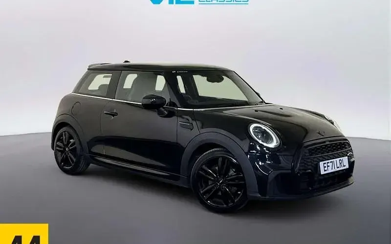 Used Mini Cooper Hatch 136 HP (100 kW) 2022 Hatchback