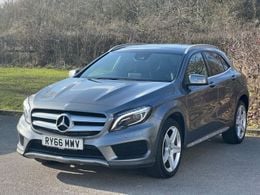 Mercedes GLA220