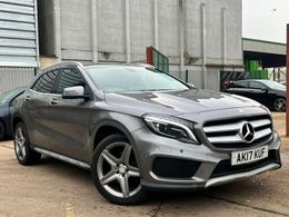 Mercedes GLA220