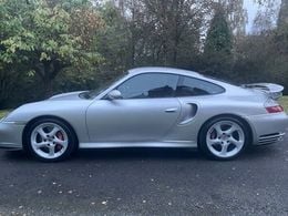 Porsche 911 Carrera 4