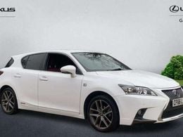 Lexus CT200h