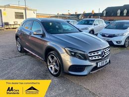 Mercedes GLA220