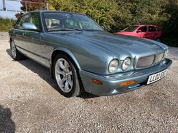 Jaguar XJR