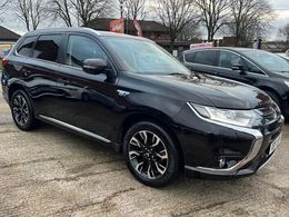 Mitsubishi Outlander P-HEV