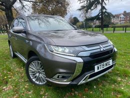 Mitsubishi Outlander P-HEV