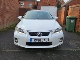 Lexus CT200h