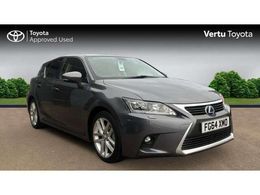 Lexus CT200h