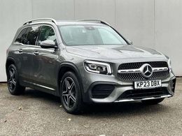 Mercedes GLB200