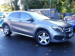 Mercedes GLA220