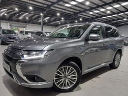 Mitsubishi Outlander P-HEV