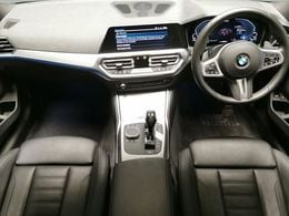 BMW 330e