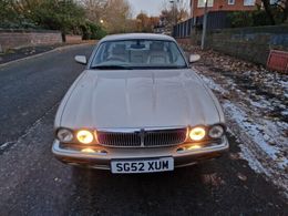 Jaguar XJ8