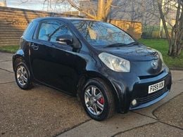 Toyota iQ