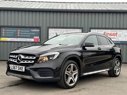 Mercedes GLA220