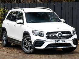 Mercedes GLB220