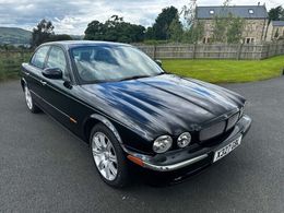 Jaguar XJ8