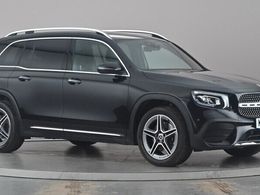 Mercedes GLB220