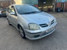 Nissan Almera Tino