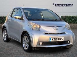 Toyota iQ