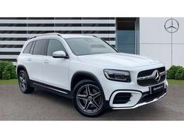 Mercedes GLB220