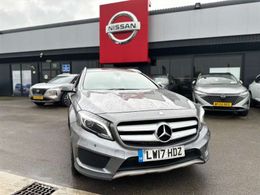 Mercedes GLA220