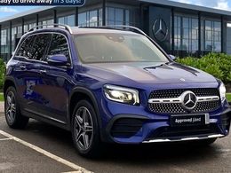 Mercedes GLB220