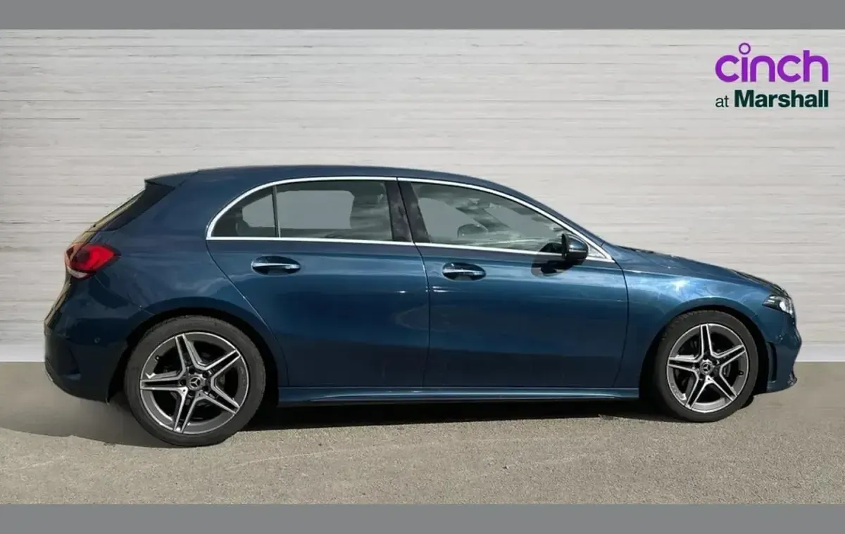 Used Mercedes CLA200 AMG Line Premium 161 HP (118 kW) 2019 Blue Estate