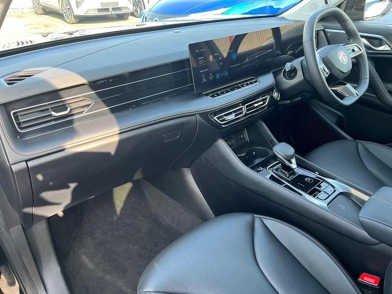 Usado MG HS Trophy 224 HP (164 kW) 2025 Preto SUV