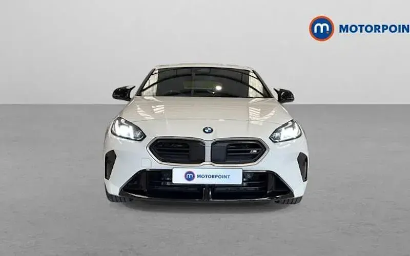 Usado BMW M135 300 CV (220 kW) 2025 Blanco Utilitario