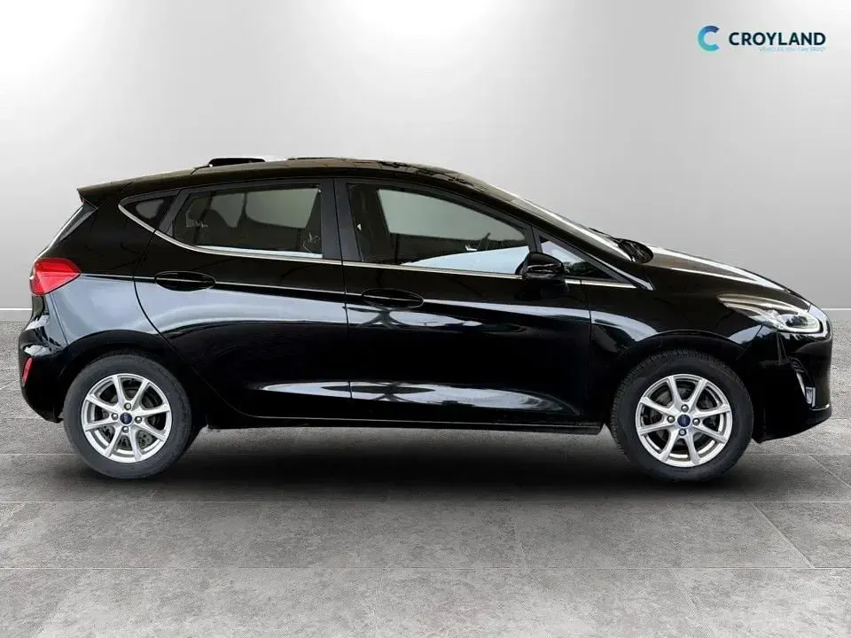 Used Ford Fiesta Zetec 100 HP (73 kW) 2017 Black Hatchback