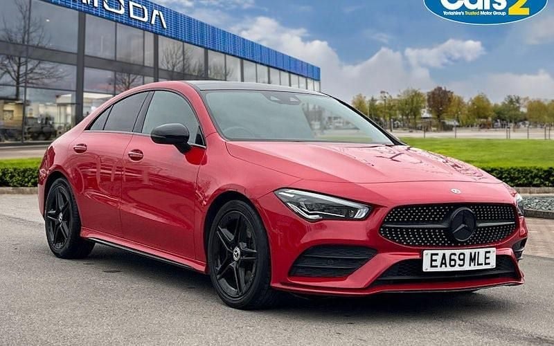 Begagnad Mercedes CLA220 AMG Line Premium Plus 190 HK (139 kW) 2022 Sedan