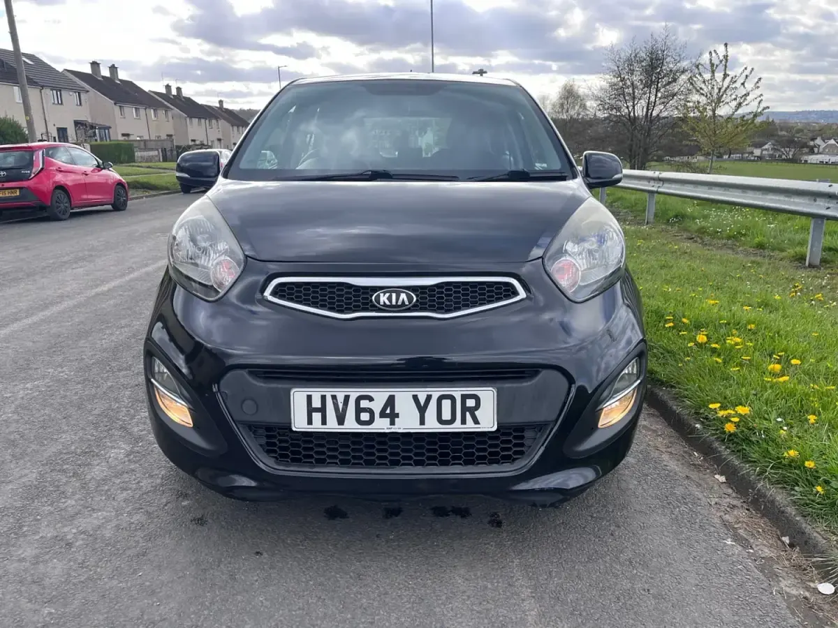 Second-hand Kia Picanto 85 CP (62 kW) 2014 Negru Hatchback