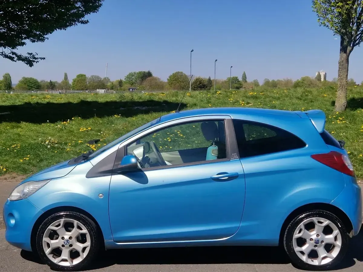 Used Ford Ka Zetec 69 HP (50 kW) 2009 Blue Hatchback