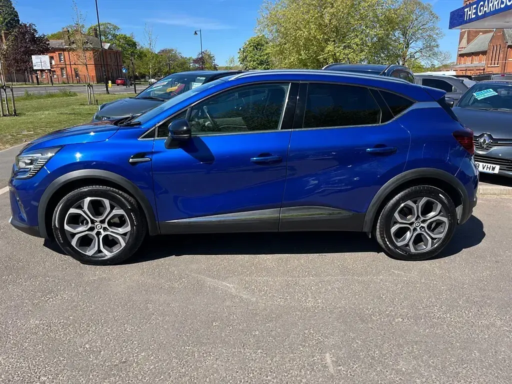 Used Renault Captur SE 160 HP (117 kW) 2022 Blue SUV