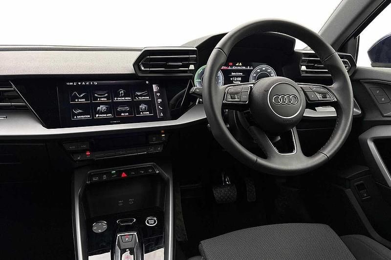 Used Audi A3 e-tron Sport 204 HP (150 kW) 2025 Blue Hatchback