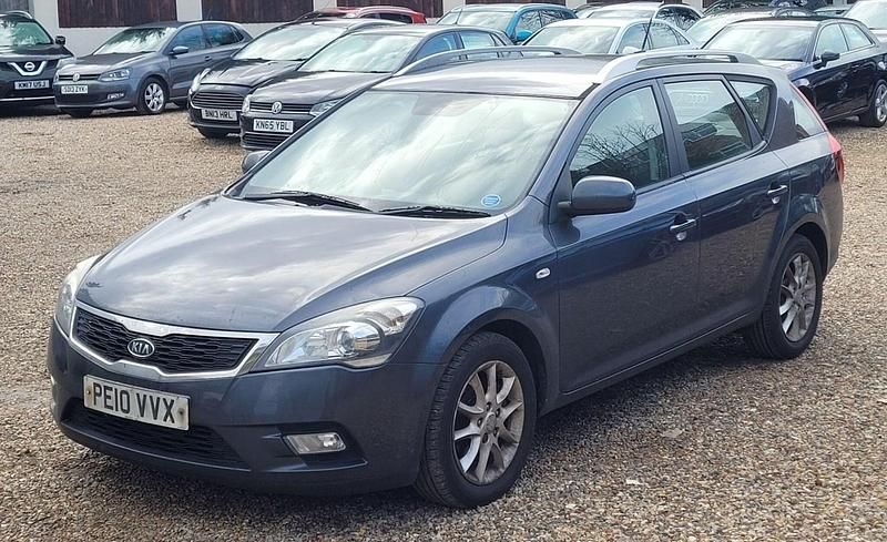 Used Kia Ceed 2010 Grey Hatchback
