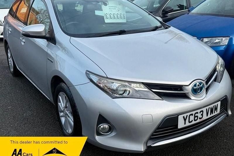 Used 2013 Toyota Auris Touring Sports Estate | £8,199 (Good price) - Image 1/1